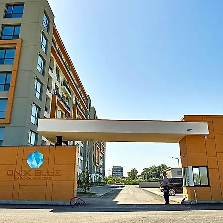 Selena Onix Blue Hotel Mamaja